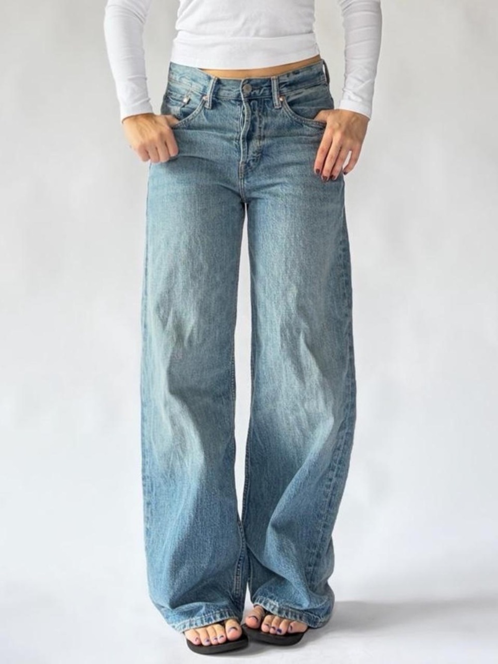 Loose Fit Low Rise Jeans H&M